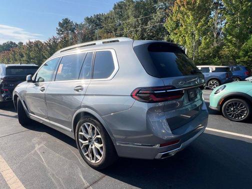 2025 BMW X7 xDrive40i