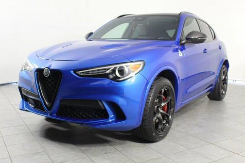 2022 Alfa Romeo Stelvio Quadrifoglio
