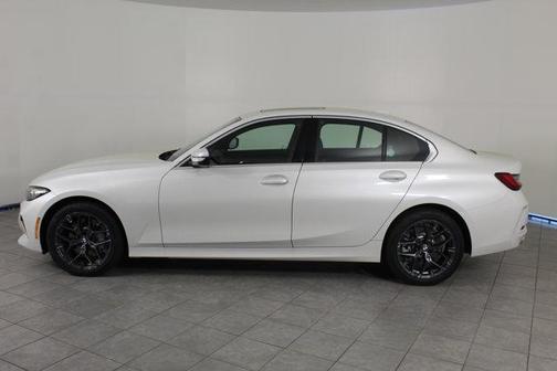 2025 BMW 330 i xDrive