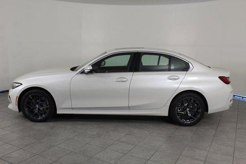 2025 BMW 330 i xDrive
