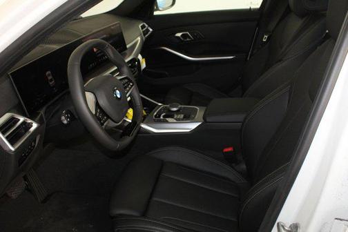2025 BMW 330 i xDrive