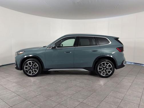 Cape York Green Metallic 2026 BMW X1 xDrive28i
