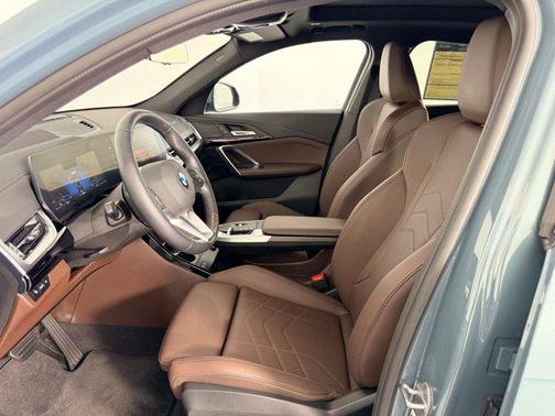 2025 BMW X2 xDrive28i