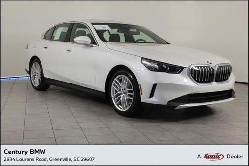 2025 BMW 540 i xDrive