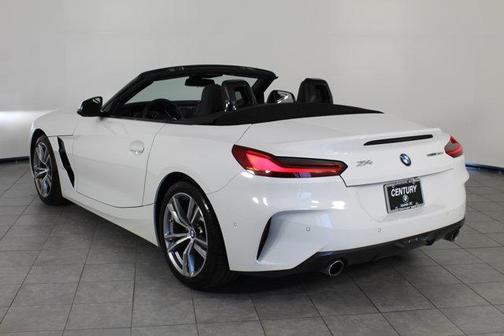 2025 BMW Z4 sDrive30i