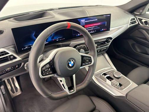 2026 BMW M440 i xDrive