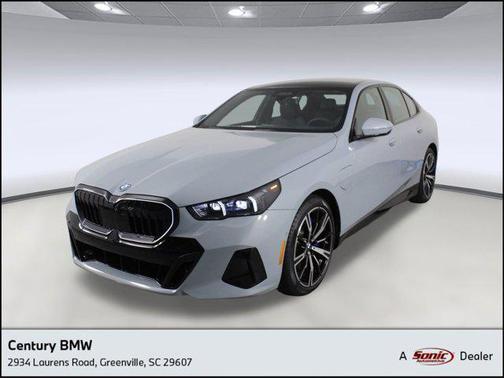 2026 BMW 550e 550e xDrive