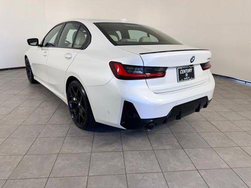 Mineral White Metallic 2026 BMW 330 330i