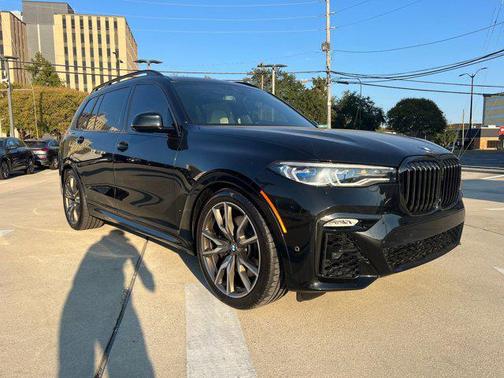 2021 BMW X7 M50i