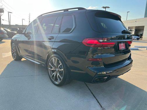 2021 BMW X7 M50i