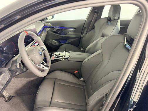 Black Sapphire Metallic 2027 BMW M5 Base