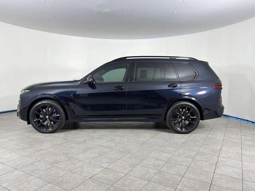 Carbon Black Metallic 2025 BMW X7 M60i