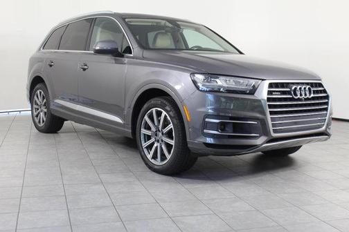 2019 Audi Q7 55 Premium Plus