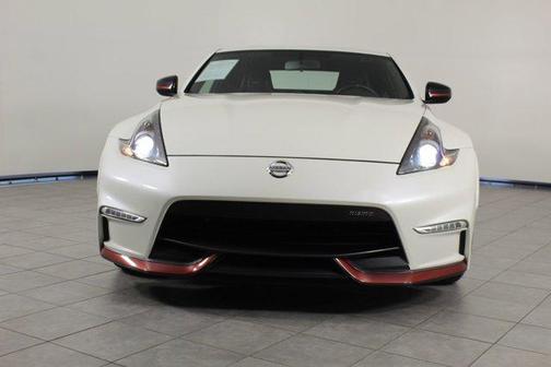 2015 Nissan 370Z NISMO