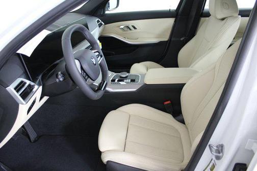 2026 BMW 330 xDrive NA