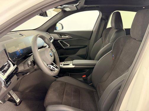 Alpine White 2026 BMW X2 xDrive28i
