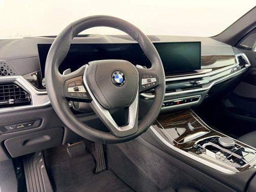 Black 2026 BMW X5 xDrive40i