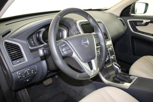 2016 Volvo XC60 T5 Drive-E Premier