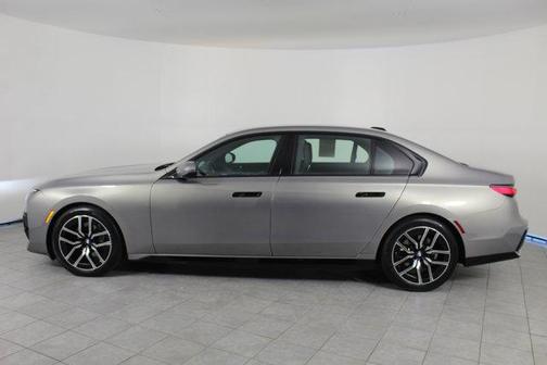 2024 BMW 740 i xDrive