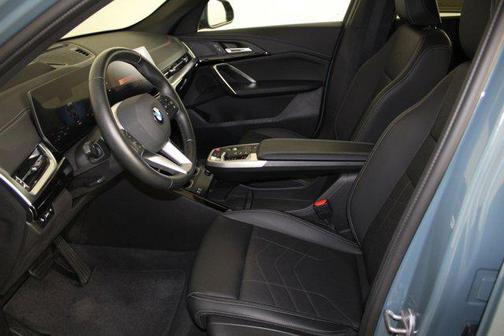 2025 BMW X2 xDrive28i
