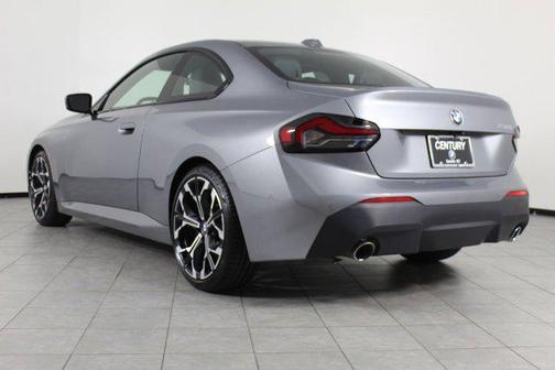 2025 BMW 230 i