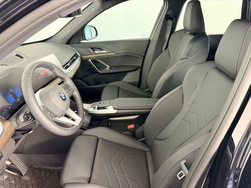 Jet Black 2026 BMW X1 xDrive28i