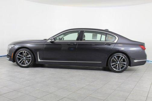 2022 BMW 750 i xDrive