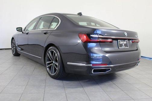 2022 BMW 750 i xDrive