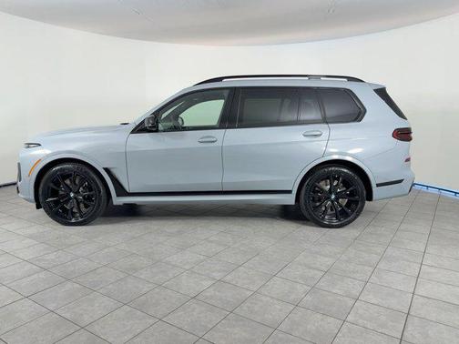 2026 BMW X7 M60i
