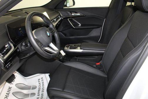 2025 BMW X2 xDrive28i