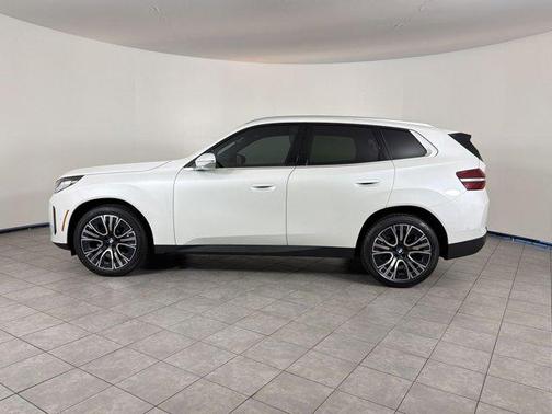 Mineral White Metallic 2026 BMW X3 30 xDrive