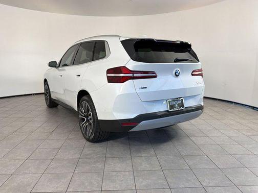 Mineral White Metallic 2026 BMW X3 30 xDrive