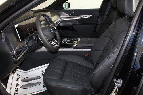 2026 BMW i7 M70