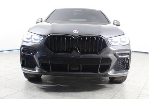 2023 BMW X6 M50i