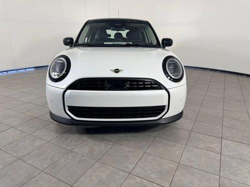 Nanuq White Metallic 2026 MINI Hardtop Cooper