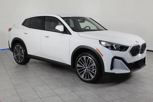 2025 BMW X2 xDrive28i