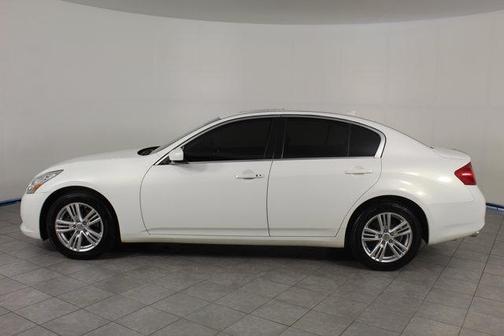 2013 INFINITI G37x Base