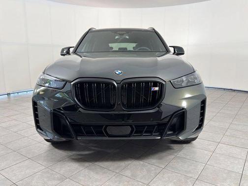 Dravit Grey Metallic 2026 BMW X5 M60i