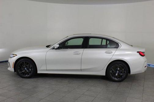 2025 BMW 330 i xDrive