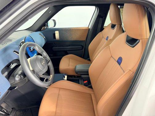 Nanuq White Metallic 2025 MINI Countryman Cooper S ALL4