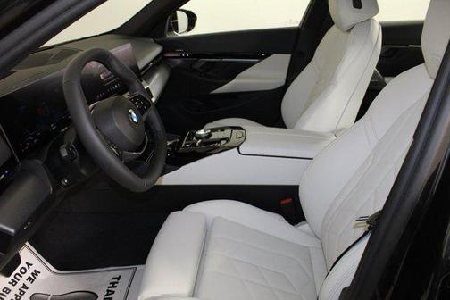 2025 BMW 530 i
