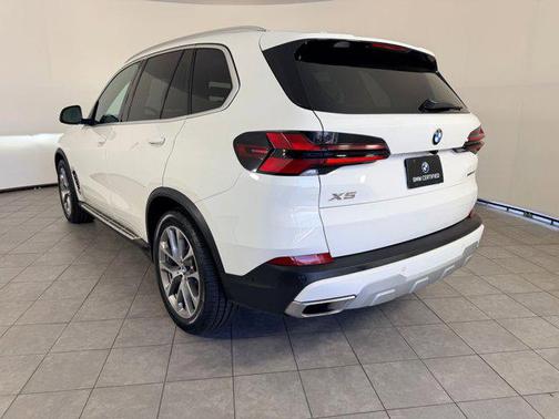 2025 BMW X5 xDrive40i
