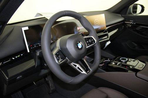 2026 BMW 530 530i
