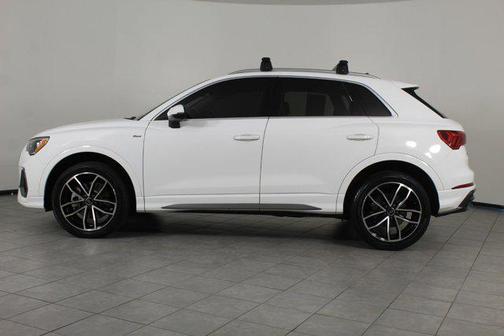 2022 Audi Q3 45 S line Premium