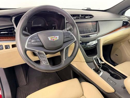 Red Passion Tintcoat 2017 Cadillac XT5 Luxury