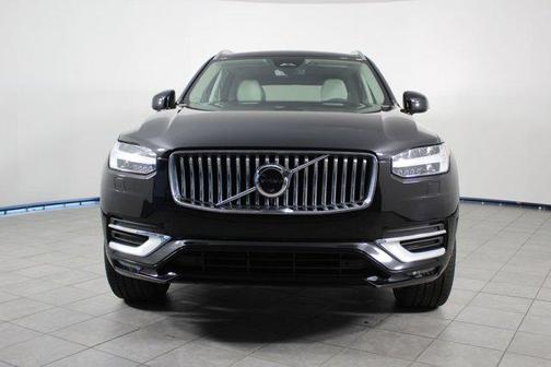 2024 Volvo XC90 B6 Plus Bright Theme 7-Seater