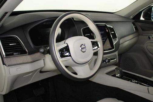 2024 Volvo XC90 B6 Plus Bright Theme 7-Seater