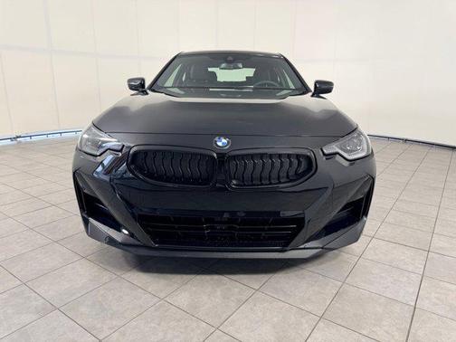 2026 BMW 230 230i