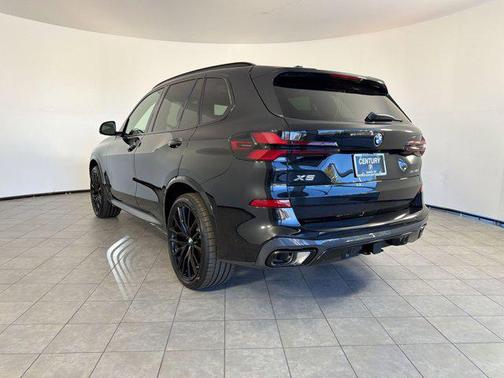 Black Sapphire Metallic 2026 BMW X5 xDrive40i