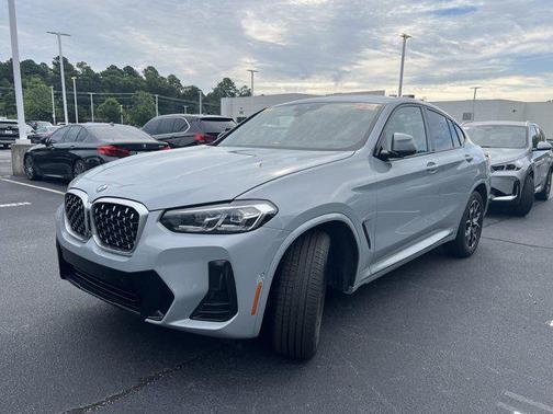2025 BMW X4 xDrive30i